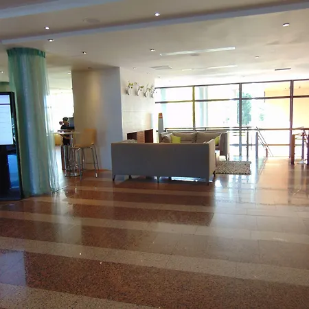 Mercure Toulouse Aeroport Golf De Hotel