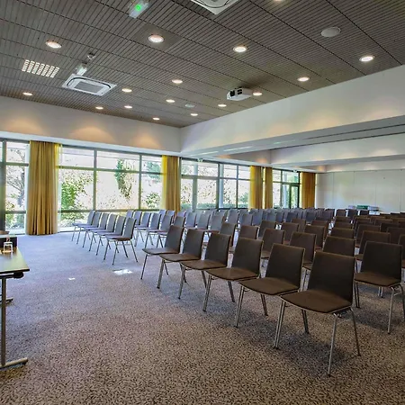 Hotel Mercure Toulouse Aéroport Golf De