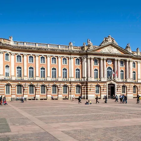 Mercure Toulouse Aeroport Golf De Hotel 4*