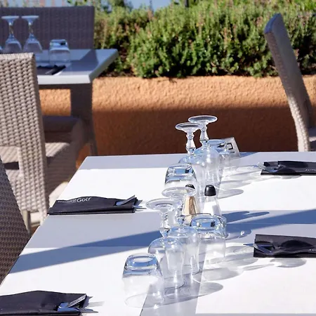 Hotel Mercure Toulouse Aéroport Golf De 4*