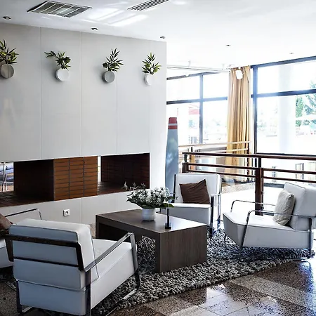 Hotel Mercure Toulouse Aéroport Golf De 4*