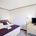 Отель Mercure Toulouse Aeroport Golf De Сейл