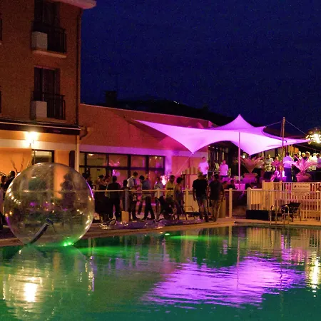 Mercure Toulouse Aeroport Golf De 세일르