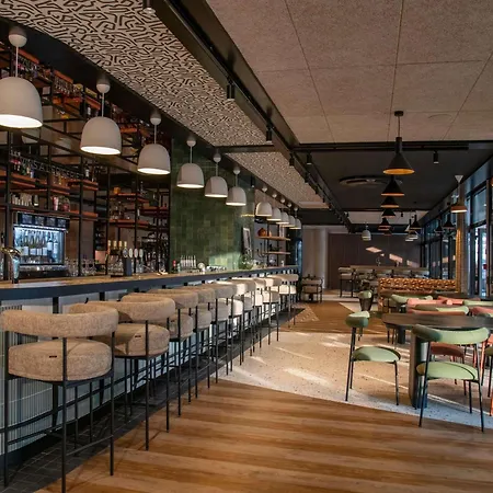 Mercure Toulouse Aeroport Golf De ホテル 4*