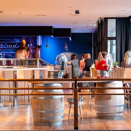 ホテル Mercure Toulouse Aeroport Golf De 4*