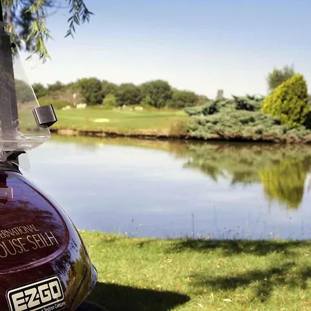 Mercure Toulouse Aeroport Golf De ホテル Seilh