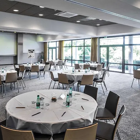 Mercure Toulouse Aeroport Golf De Szálloda Seilh
