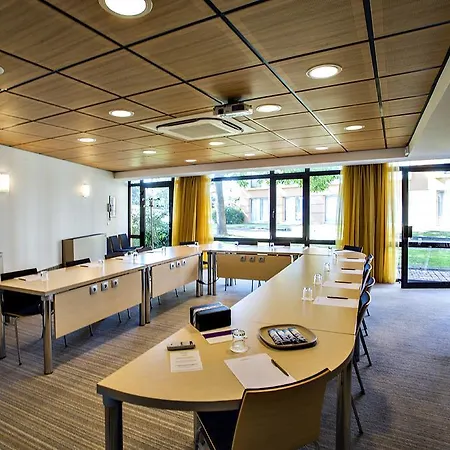 Mercure Toulouse Aeroport Golf De ホテル 4*