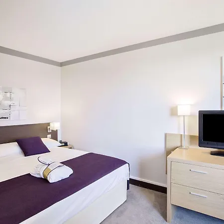 Hotel Mercure Toulouse Aeroport Golf De 4*