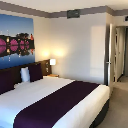 Hotel Mercure Toulouse Aeroport Golf De Seilh